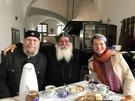 Besuch im koptisch-orthodoxen Kloster der Heiligen Jungfrau Maria und des Heiligen Maurituius in Höxter-Brenkhausen bei Bischof Anba Damian