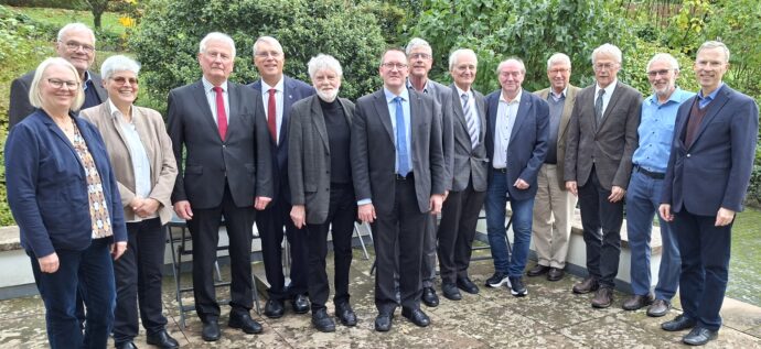 2025-10-09 Gruppenbild Studientag mit Prof. Wenz @KI